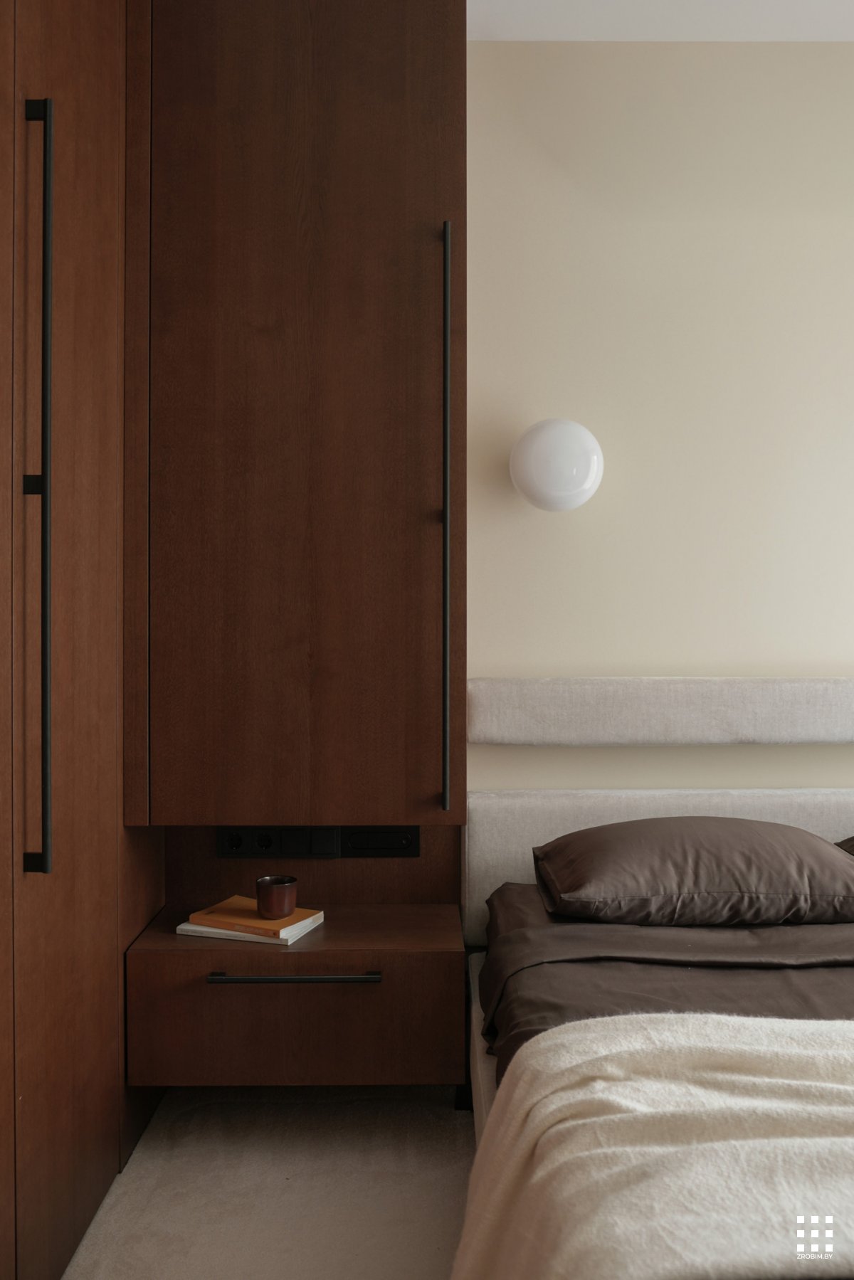 Дизайн квартиры LEV APARTMENT от «ZROBIM architects»