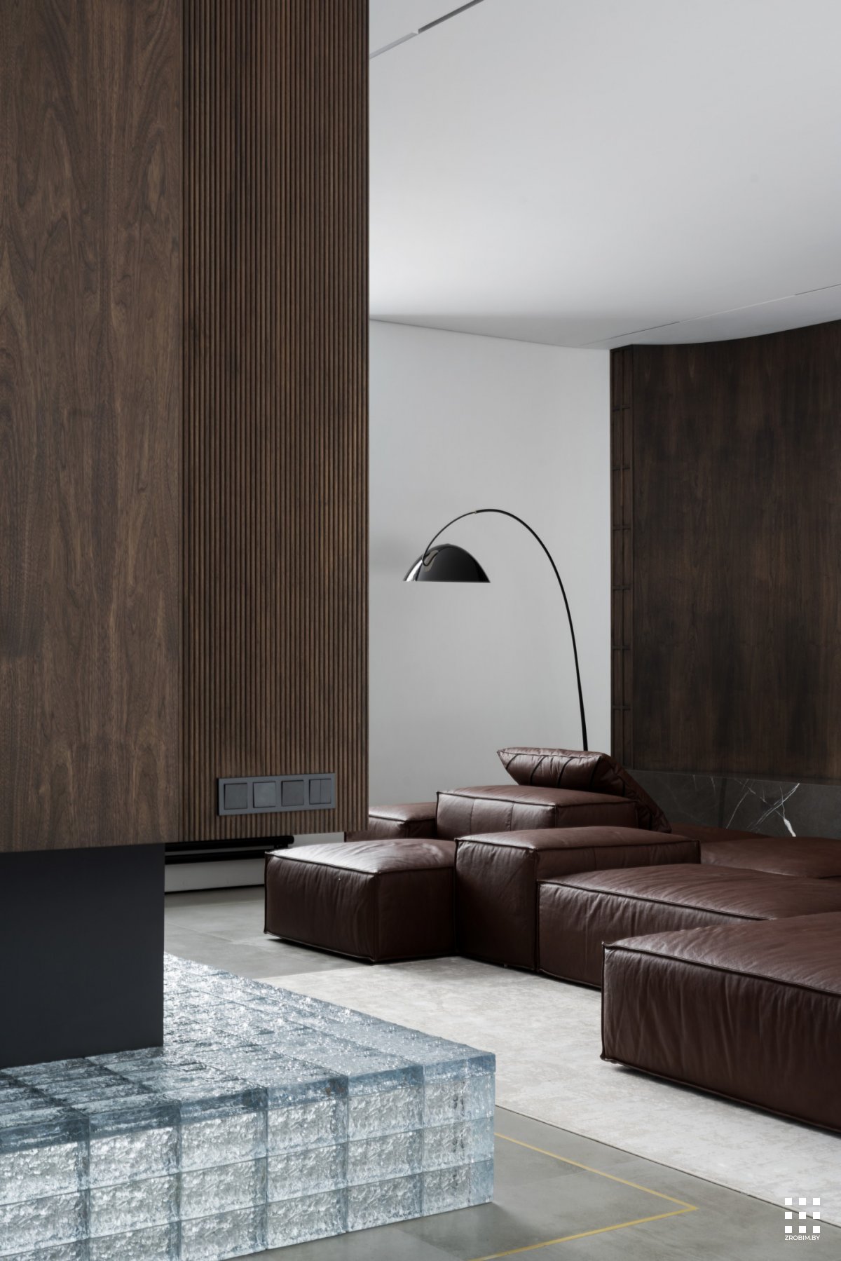 Дизайн дома 2000 RECONSTRUCTION INTERIOR от «ZROBIM architects»